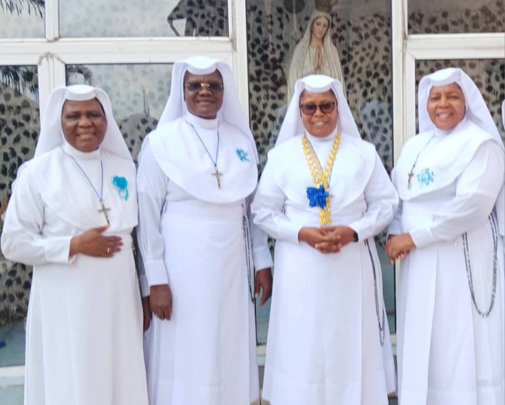 Sisters of the Central Region II (Maria Immaculata)